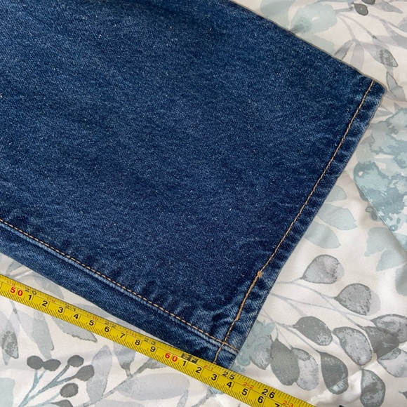 *SOLD*Levi’s Ribcage Straight - Picture 8 of 8